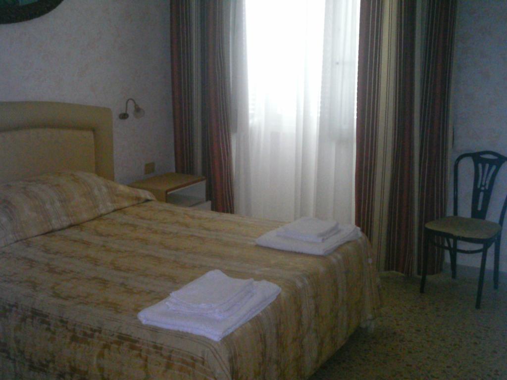 Villa Adele Ponza Ruang foto