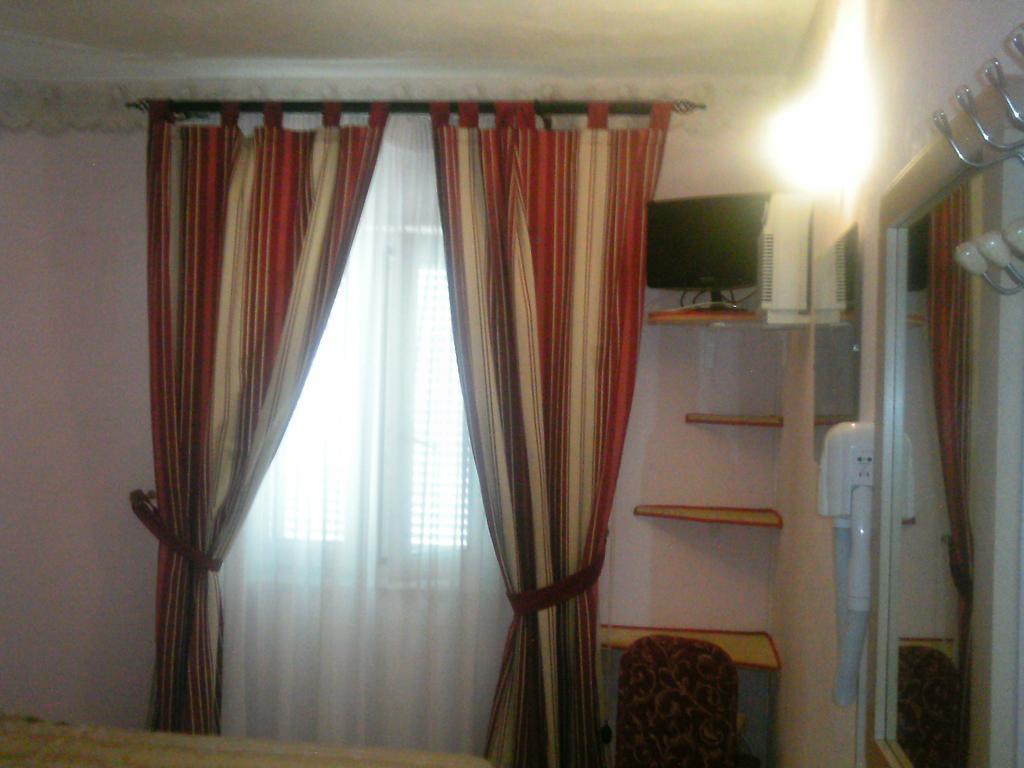Villa Adele Ponza Ruang foto