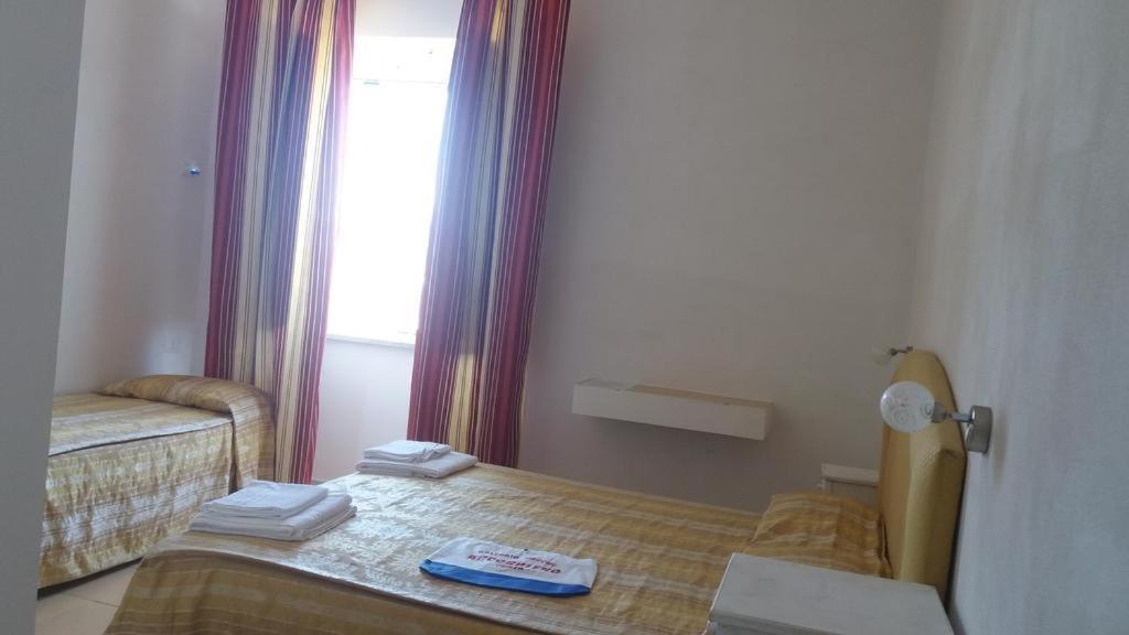 Villa Adele Ponza Ruang foto